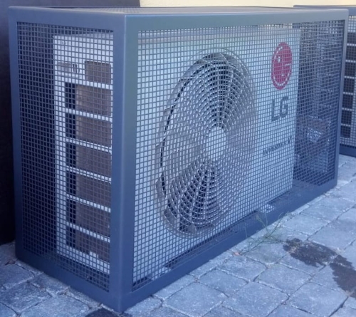 osłona klimatyzatora z bliska.jpg